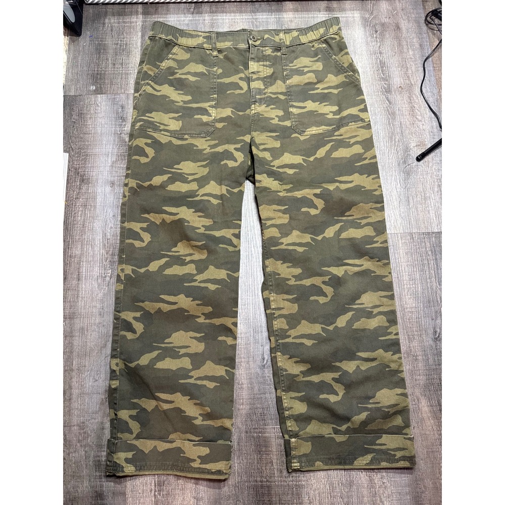 American Eagle Camo Ex-Boyfriend Pants Green Camouflage Stretch Large
